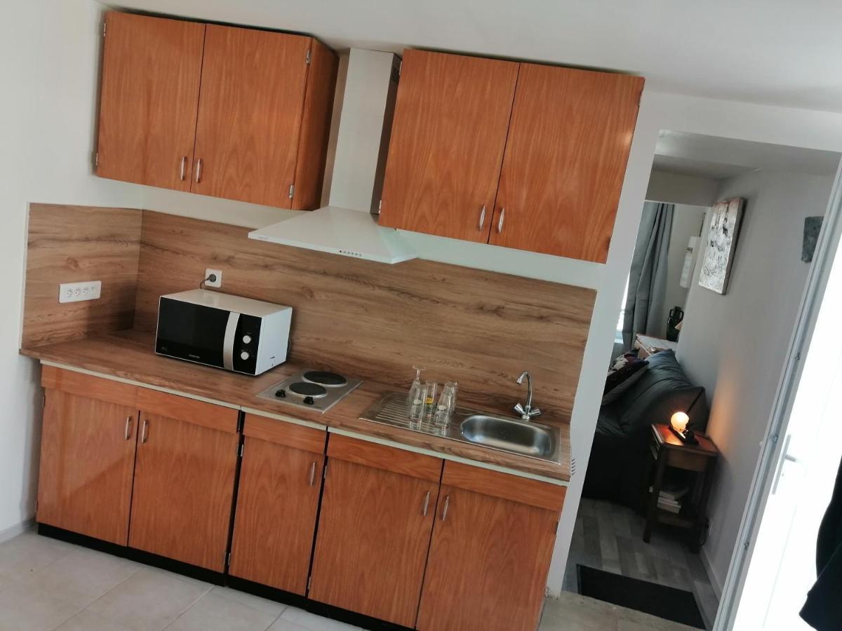 F Logement Entier Courtenay  Luaran gambar