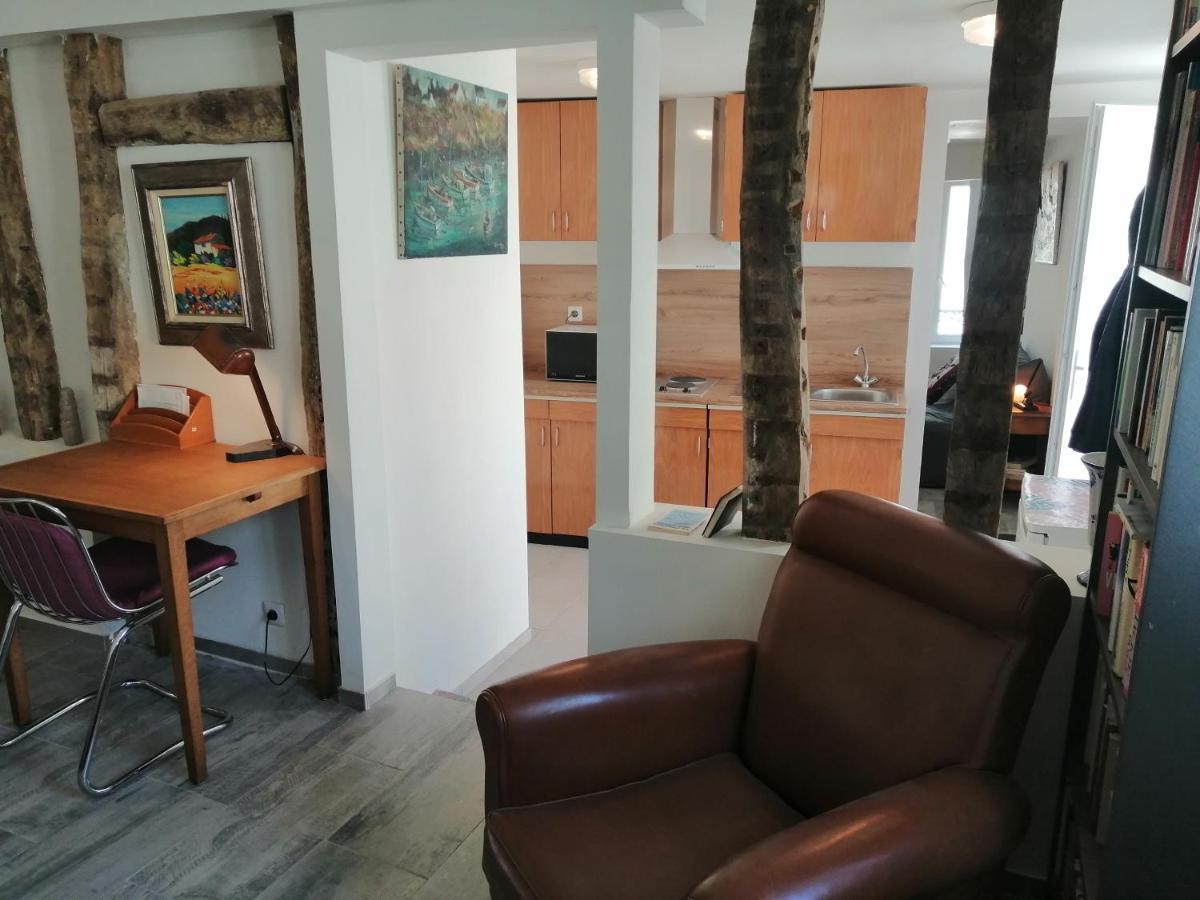 F Logement Entier Courtenay  Luaran gambar