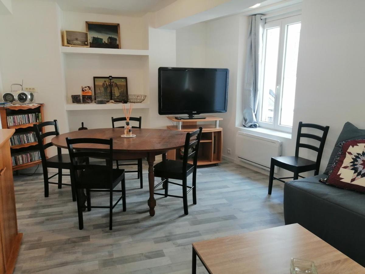 F Logement Entier Courtenay  Luaran gambar